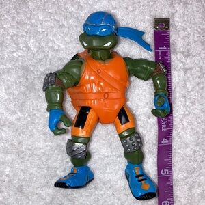 2003 Vintage TMNT Teenage Mutant Ninja Turtle Skootin Leonardo figure